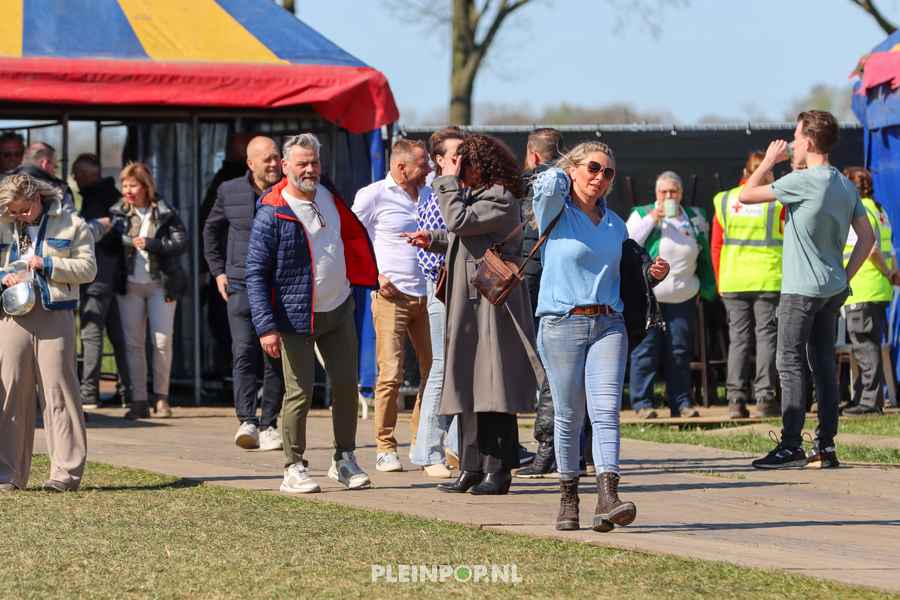 Sfeer Pleinpop Zondag (146)
